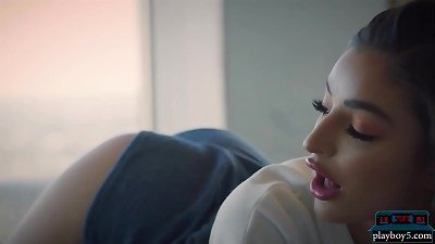 Playboy5.com - puny latina babe Emily Willis promotes american Football by getting bare